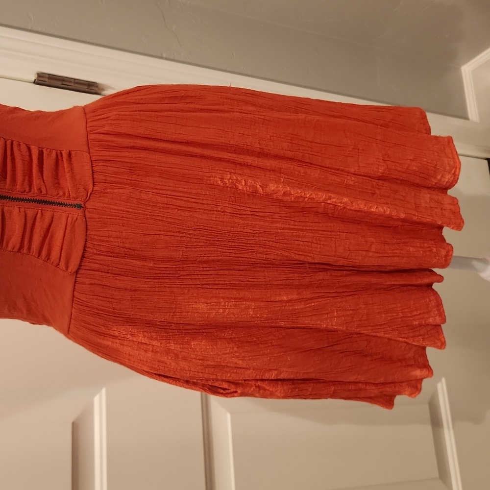 Dress - Picture 3 of 6